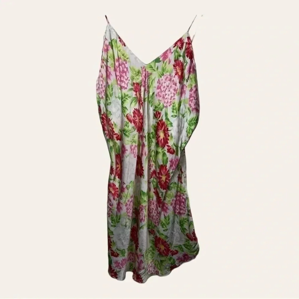 0283. FANTASIES BY MORGAN TAYLOR 100% SILK NIGHTY FLORAL‎ SPAGHETTI STRAPS SZ M